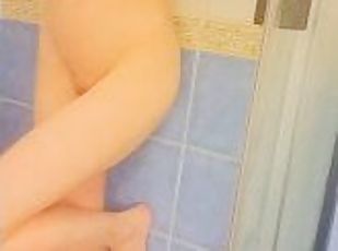 Sneaky shower clip of irish milf