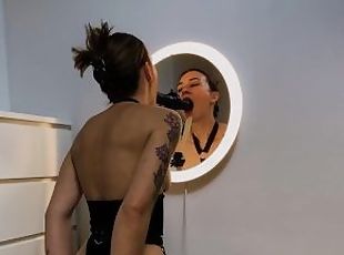 AnaKatana training her throat on a big black dildo!