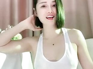 Chinas live broadcast of gray stockings Pan Xiaoxians daily sex with her handsome boyfriend, deepthroat and head massage, and sex on top.
