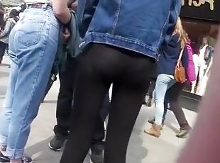 Teen in black leggings vpl
