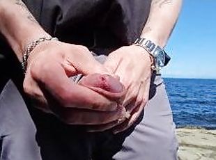 johnholmesjunior shows his big white cock to people at nanaimo public beach