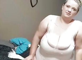 Busty BBW waits for her boyfriend to come home and he surprises her by starting to lick her hot pussy