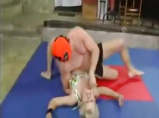 Intense Mixed Wrestling (Maledom)