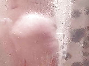 CHUBBY GIRL IN STEAMY SHOWER SCENE 