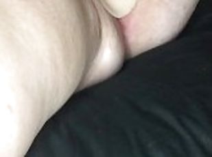 Solo girl cumming