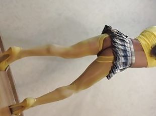 Sissy Ponyboy in Yellow Pantyhose With Tiny Dick Dancing And Showing Her Super Body