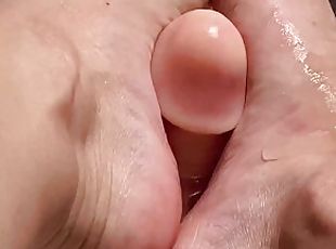 feet fuck cock. cum. foot massage