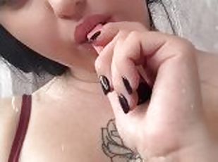 Smokin and using pussy to make my Cum