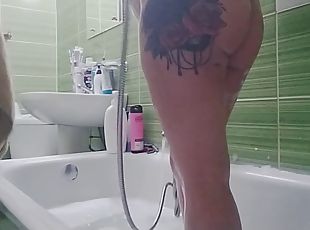 Softcore big tits hot ass take a bath with old man