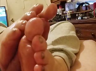 Silver Toes Footjob Big Cumshot
