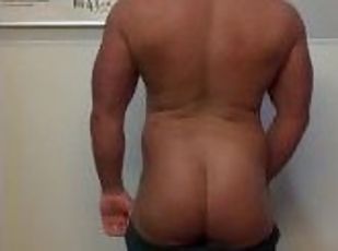 Big Gym Bro Strips Off Leggings Showing Fat Gym Ass