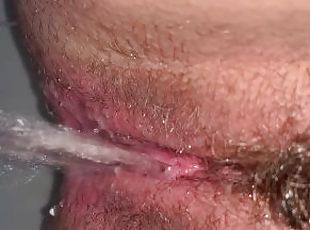 CLOSE UP: Peeing Into Toilet Hairy Pussy Strong Stream