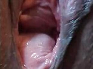 Clitoris, Lihava, Orgasmi, Pillu (Pussy), Ruikkiminen, Amatööri, Rotujen välinen, Isot, upeat naiset, Sormettaminen, Pov