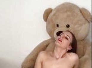 WHOLE ONLYFANS LEAKED from the hottest babe - see her playing with the wettest pussy and her dildo