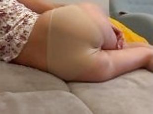 I jerk off looking at her ass and I cum on her panties