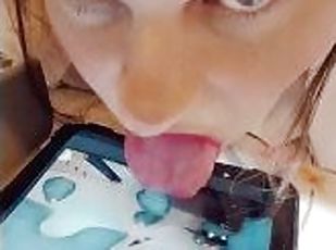 Girl licks picture of cumtribute on her photo as if she could swallow it (using sexysnapchat filter)