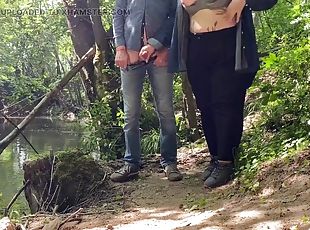 gros-nichons, vieux, en-plein-air, public, russe, amateur, ejaculation-sur-le-corps, milf, branlette, belle-femme-ronde